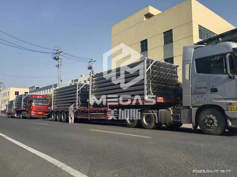 1683338930.jpg 氣化器-國(guó)防軍工項(xiàng)目-3000方高壓氣化器4臺(tái).jpg